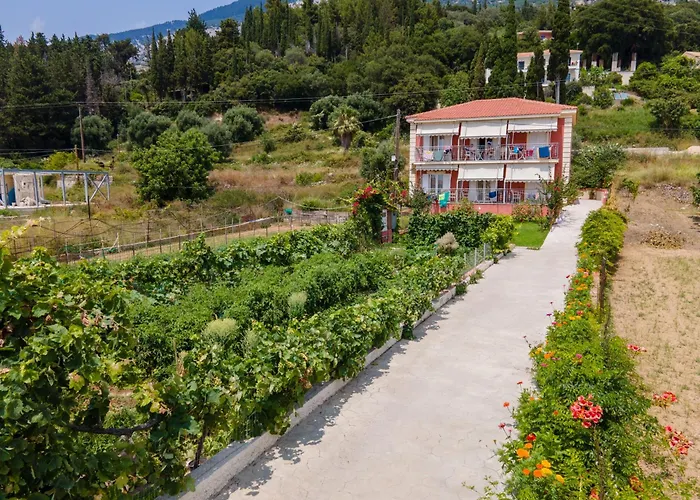 Diona לואורדטה